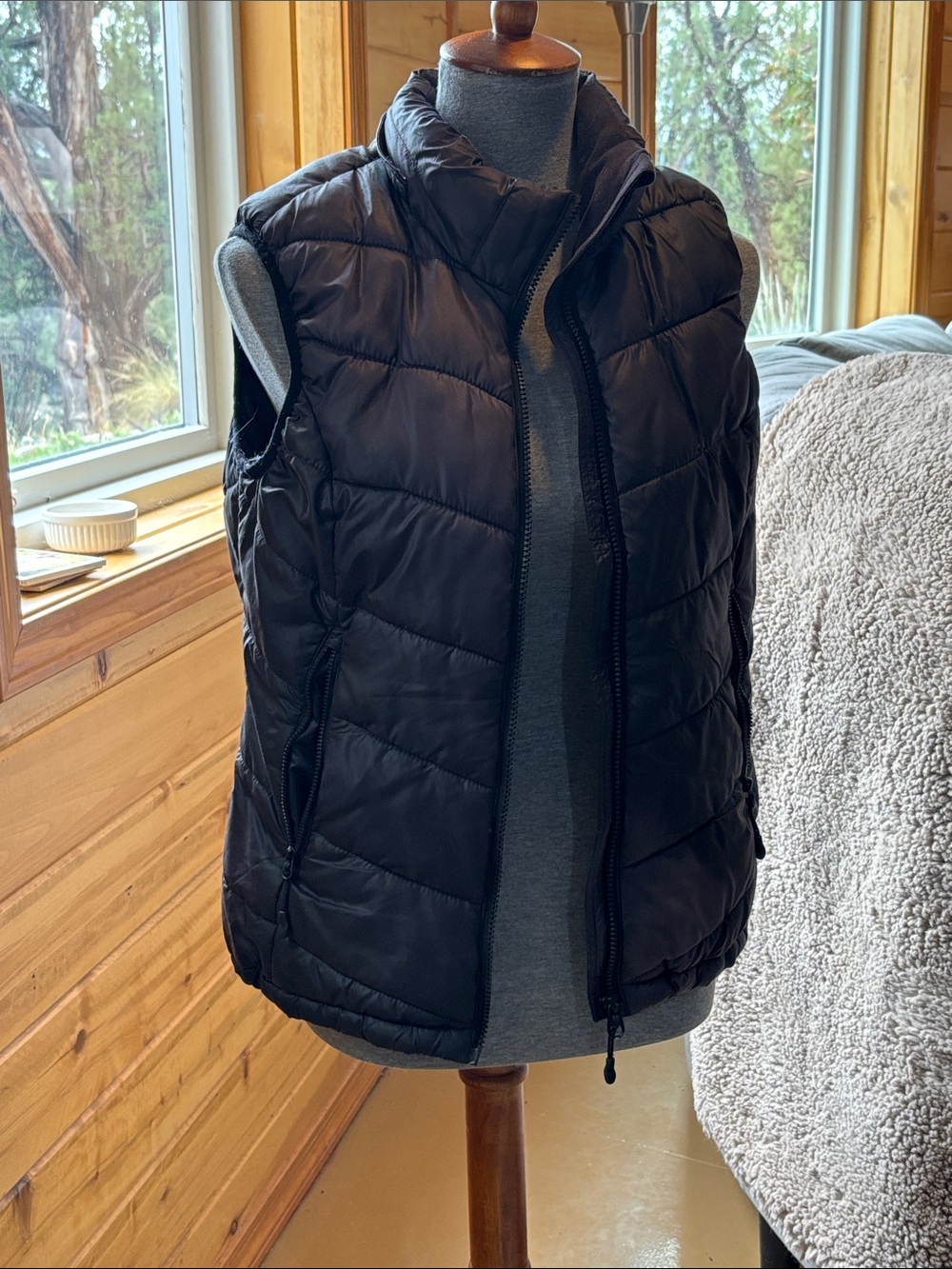 H&M Black Quilted Puffer Vest